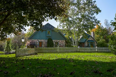 303  Washington Dr, Trenton, WI 53095 - Photo 4