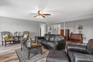 S53W26764 Gemstone Ct, Waukesha, WI 53189 - Photo 24