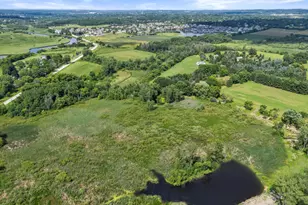 S53W26764 Gemstone Ct, Waukesha, WI 53189 - Photo 18