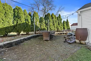 3742 N 97th Pl, Milwaukee, WI 53222 - Photo 14