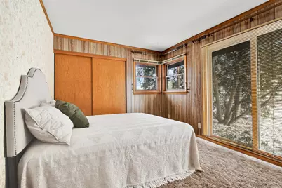 W147N8368  Manchester Dr, Menomonee Falls, WI 53051 - Photo 6