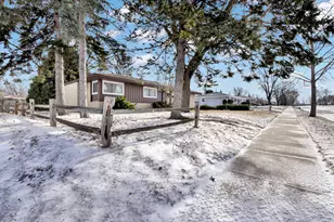 W147N8368 Manchester Dr, Menomonee Falls, WI 53051 - Photo 20