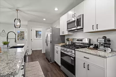 114  Dean Rd, Belgium, WI 53004 - Photo 8