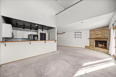 N89W16327  Main St #A7, Menomonee Falls, WI 53051 - Photo 6