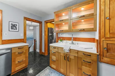 3046 N Newhall St, Milwaukee, WI 53211 - Photo 24