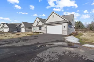 1793 Cedar Ridge Dr, Slinger, WI 53086 - Photo 4