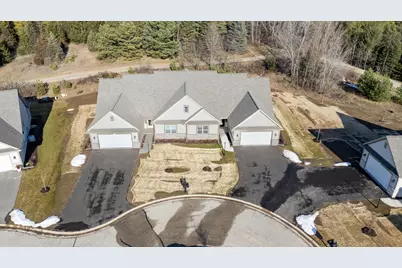 1793  Cedar Ridge Dr #215-1, Slinger, WI 53086 - Photo 6