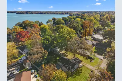 2321  Marshall Sq, Racine, WI 53139 - Photo 32