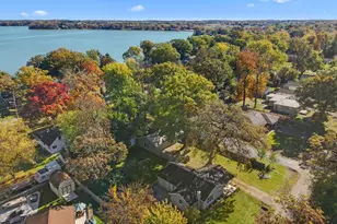 2321 Marshall Square, Racine, WI 53139 - Photo 32