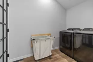 2321 Marshall Square, Racine, WI 53139 - Photo 22