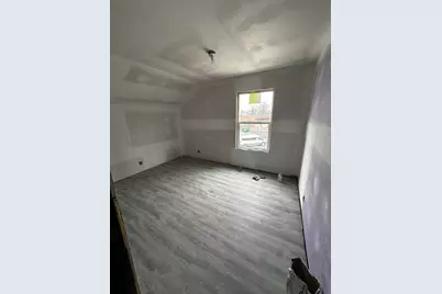 1009  Hilker Pl, Racine, WI 53403 - Photo 2