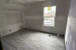 1009 Hilker Pl, Racine, WI 53403 - Photo 2