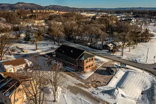 W6822 Hilltop Dr, Onalaska, WI 54650 - Photo 1