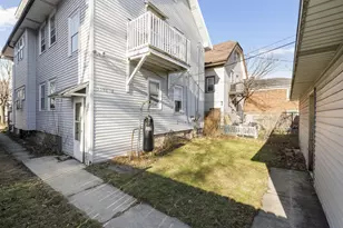 3906 N 6th St, Milwaukee, WI 53212 - Photo 10