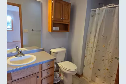 2209  Virginia Dr, Manitowoc, WI 54220 - Photo 10