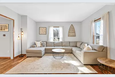 44 W Madison St, Darien, WI 53114 - Photo 12