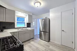 2224 W Rohr Ave, Milwaukee, WI 53209 - Photo 4