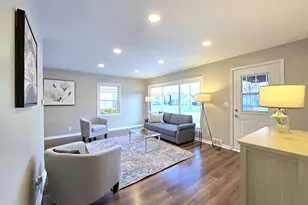 2224 W Rohr Ave, Milwaukee, WI 53209 - Photo 12