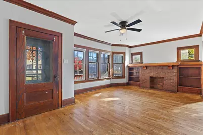 2403 N 49th St #2405, Milwaukee, WI 53210 - Photo 10