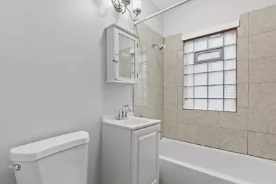 2403 N 49th St #2405, Milwaukee, WI 53210 - Photo 16