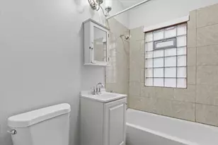 2403 N 49th St, Milwaukee, WI 53210 - Photo 16