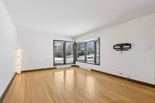 860 Anthony Ln, Brookfield, WI 53045 - Photo 6