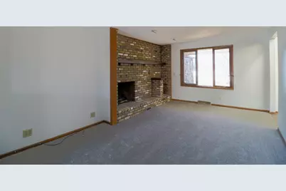 28609  Martha Ct, Racine, WI 53185 - Photo 10