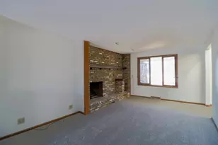 28609 Martha Ct, Racine, WI 53185 - Photo 10