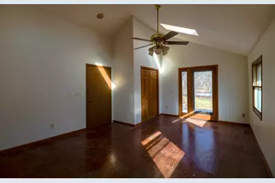 28609  Martha Ct, Racine, WI 53185 - Photo 16