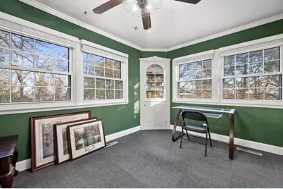 W341N6716  Lancelot Dr, Oconomowoc, WI 53066 - Photo 10