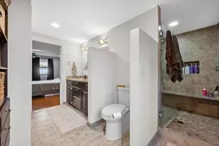 W341N6716 Lancelot Dr, Oconomowoc, WI 53066 - Photo 18