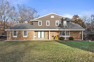 W341N6716 Lancelot Dr, Oconomowoc, WI 53066 - Photo 42