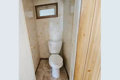 215 N Main St, Reeseville, WI 53579 - Photo 20