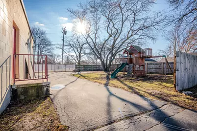 3921  Olive St, Racine, WI 53405 - Photo 20