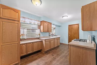 1234 W Scott St, Milwaukee, WI 53204 - Photo 2