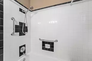 1234 W Scott St, Milwaukee, WI 53204 - Photo 16