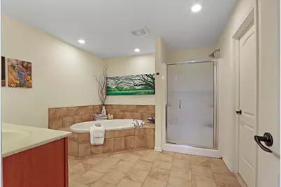 699  Stone Ridge Dr, Lake Geneva, WI 53147 - Photo 18