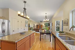 699 Stone Ridge Dr, Lake Geneva, WI 53147 - Photo 12