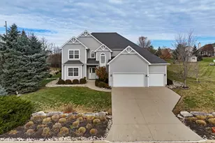 699 Stone Ridge Dr, Lake Geneva, WI 53147 - Photo 2