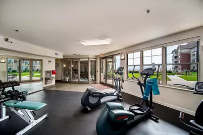 4100 S Lake Dr #414, Saint Francis, WI 53235 - Photo 18