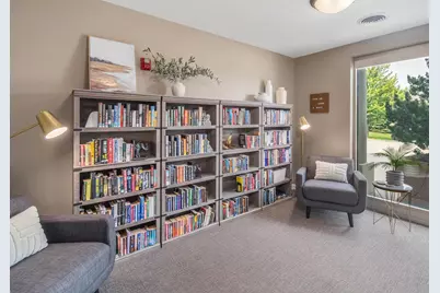 4100 S Lake Dr #410, Saint Francis, WI 53235 - Photo 20