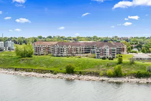 4100 S Lake Dr, Saint Francis, WI 53235 - Photo 32