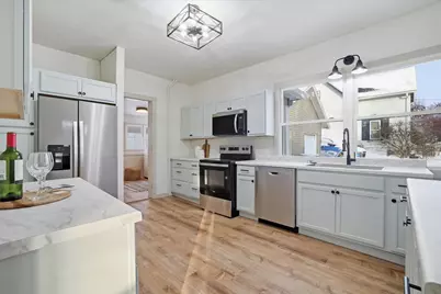 319 W Linden Dr, Jefferson, WI 53549 - Photo 4