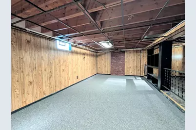 4127 S 89th St, Greenfield, WI 53228 - Photo 32