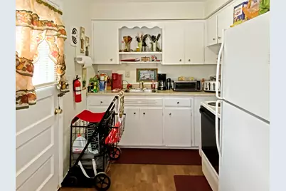 870  Perkins Ave, Waukesha, WI 53186 - Photo 18