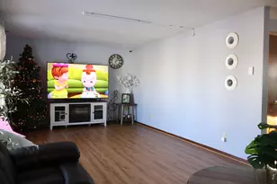 215 Prospect Cir, Shawano, WI 54166 - Photo 4