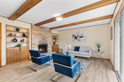 7975 S Wynbrook Ct, Oak Creek, WI 53154 - Photo 20