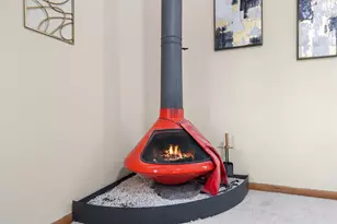 7975 S Wynbrook Ct, Oak Creek, WI 53154 - Photo 16