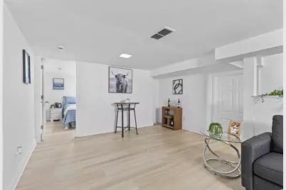 550 N Riverside Dr, Saukville, WI 53080 - Photo 14