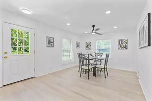 550 N Riverside Dr, Saukville, WI 53080 - Photo 8